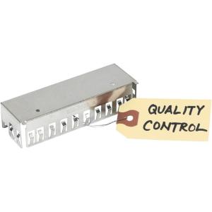 imageAvery Shipping Tags with Wire 115 pt Stock 234quot x 138quot 1000 Manila Hang Tags 12601